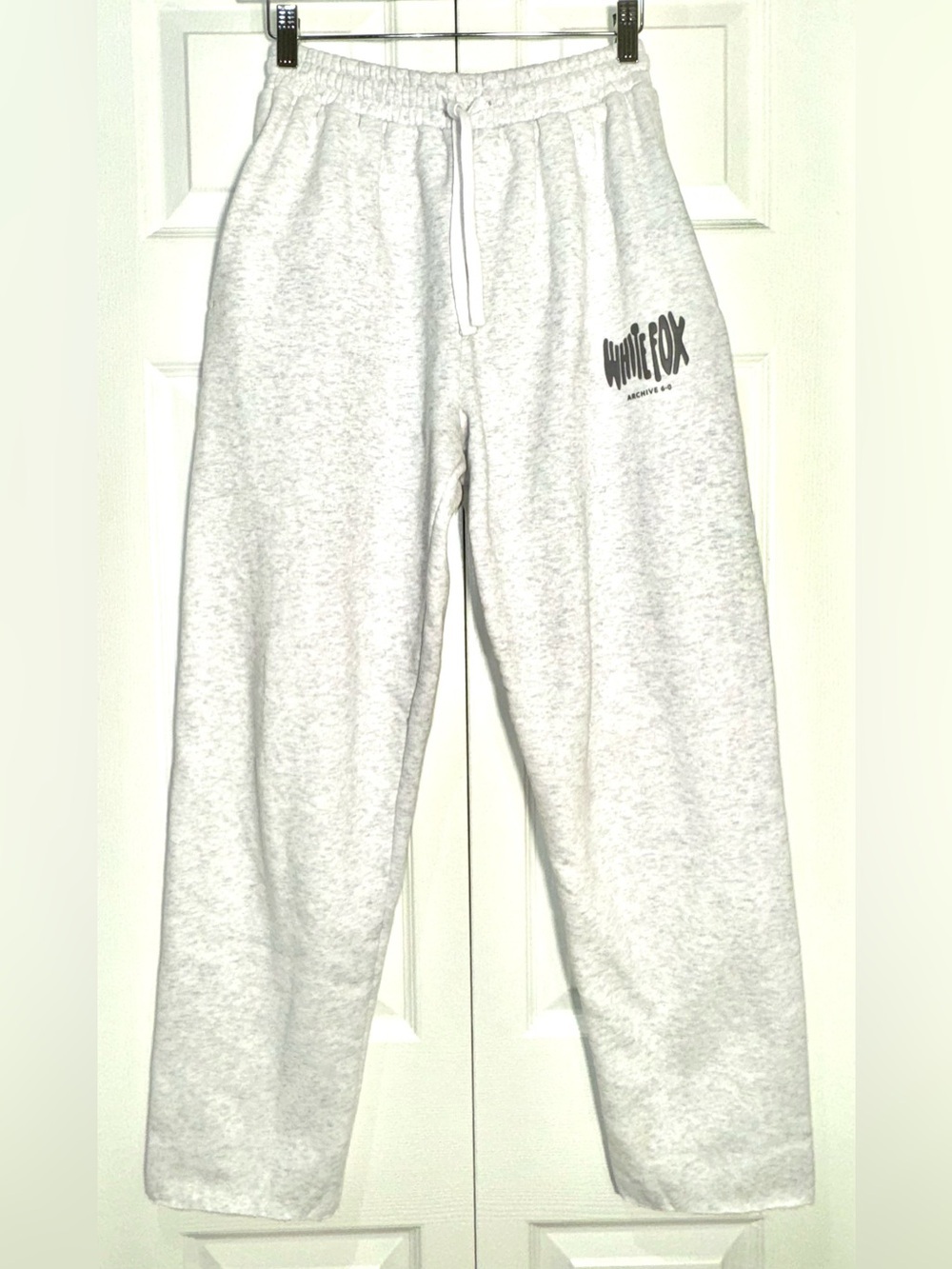 White Fox Archive 6.0 Sweatpants Ash Gray Size Small EUC